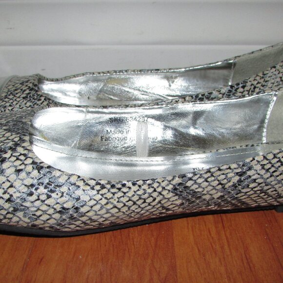 Candy Couture Snakeskin Print Silver Toe Flats - Sz 8 - Picture 5 of 10